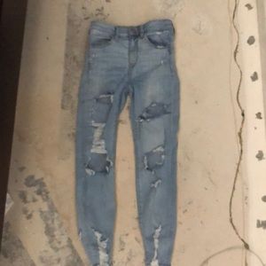 Size 2, Light Wash Ripped American Eagle Jeans